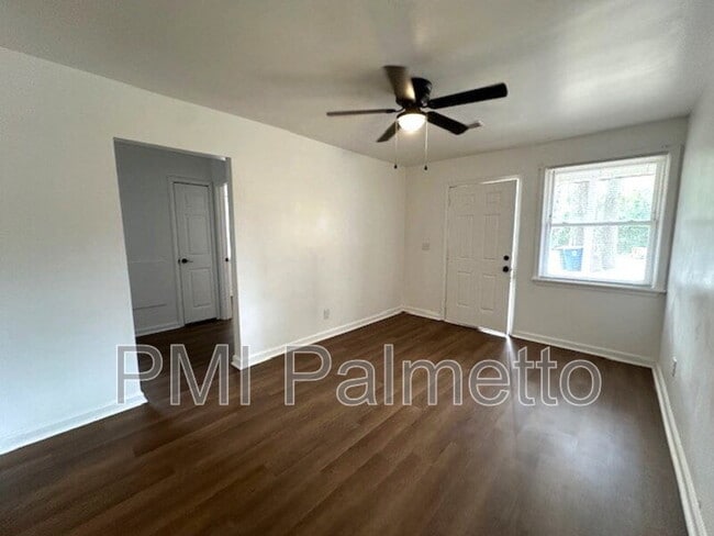 Building Photo - 1319 Hendrix St