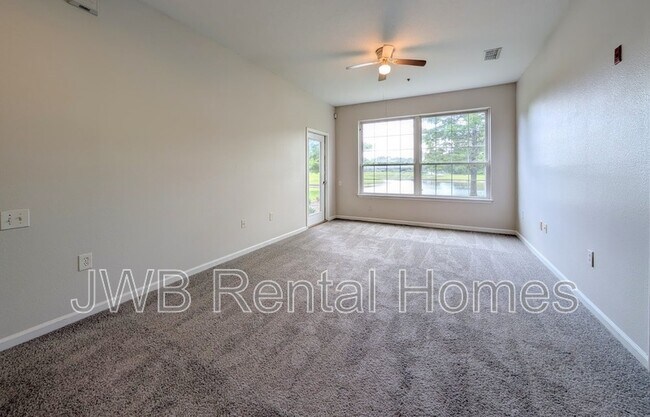 Foto del edificio - 10550 Baymeadows Rd