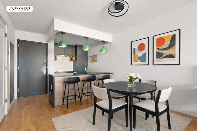 Building Photo - 52 Herbert St