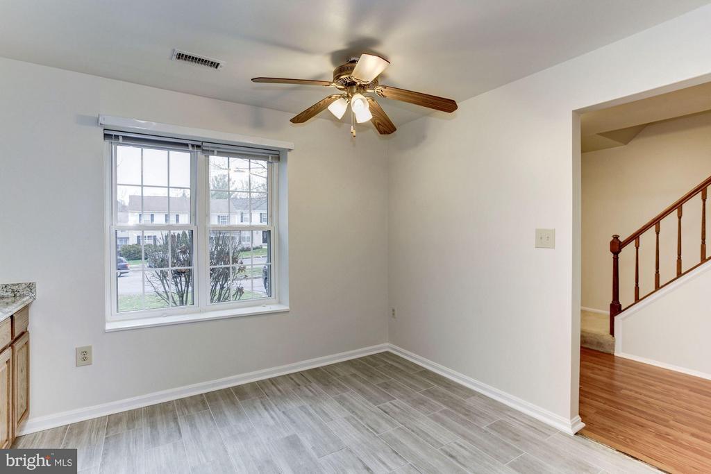 Primary Photo - 12218 Nutmeg Ct