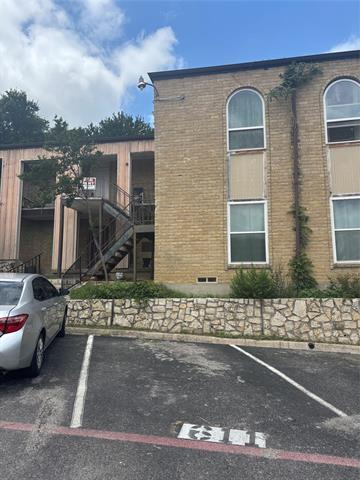 Foto del edificio - 6012 Westridge Ln