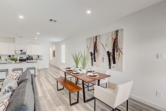 Building Photo - 10409 Lancaster Frst Ln