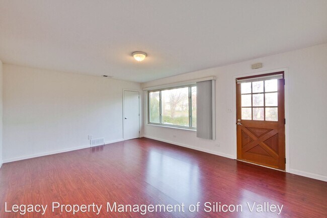 Building Photo - 3 br, 2 bath House - 103 Murlagan Ave.#A