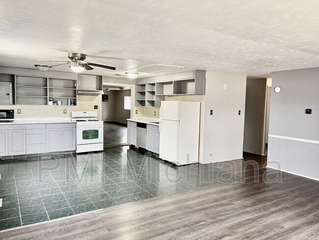 Foto del edificio - 3407 Kent Ln