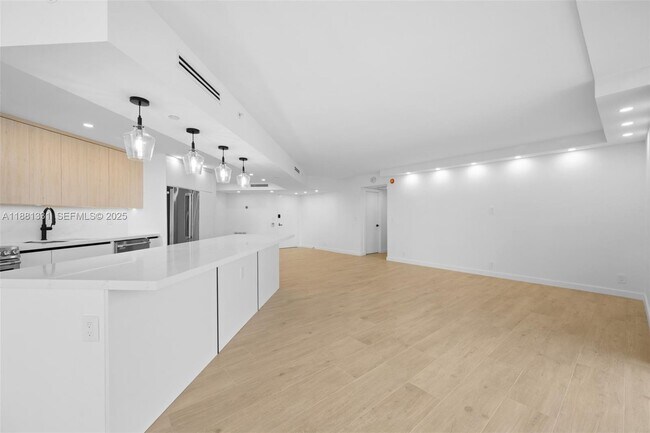 Foto del edificio - 19707 Turnberry Way