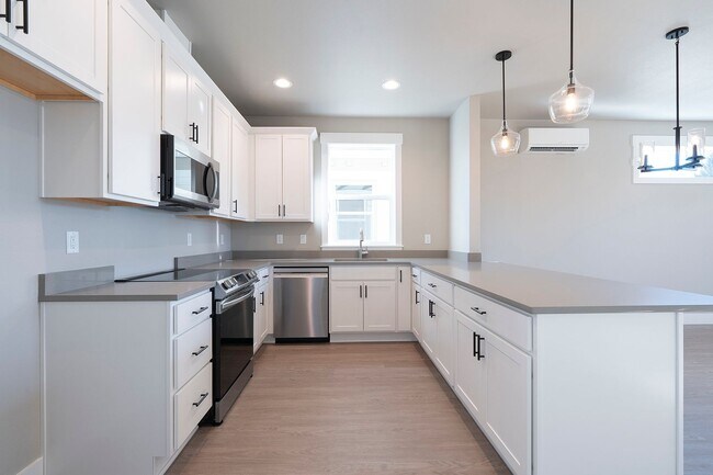 Foto del edificio - 2 Weeks Free Rent W/ Approved Application ...