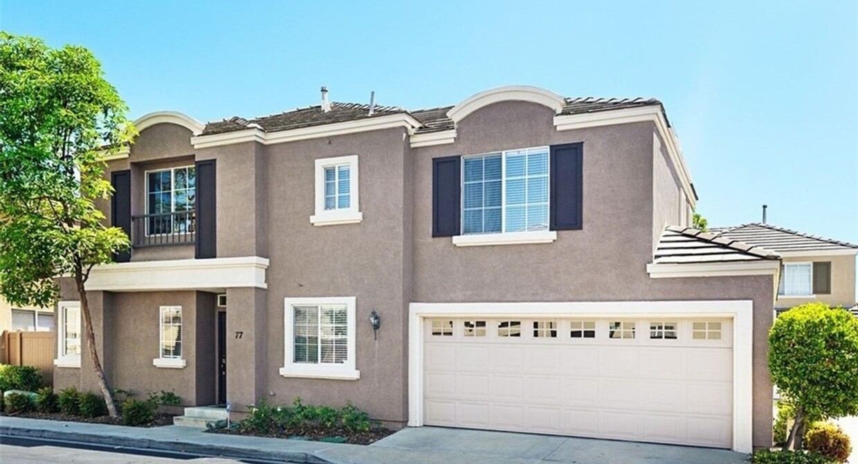 Primary Photo - Charming 3BR Townhome in Foothill Ranch