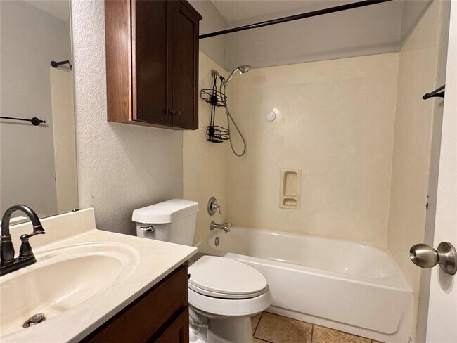 Foto del edificio - 155 Birdwell Ln