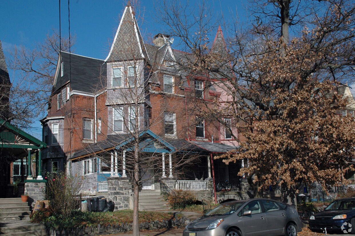 Building Photo - 4715 Springfield Ave