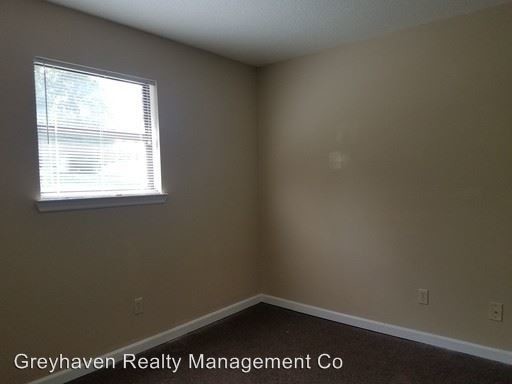 Foto del edificio - 326 Mission Ridge Rd