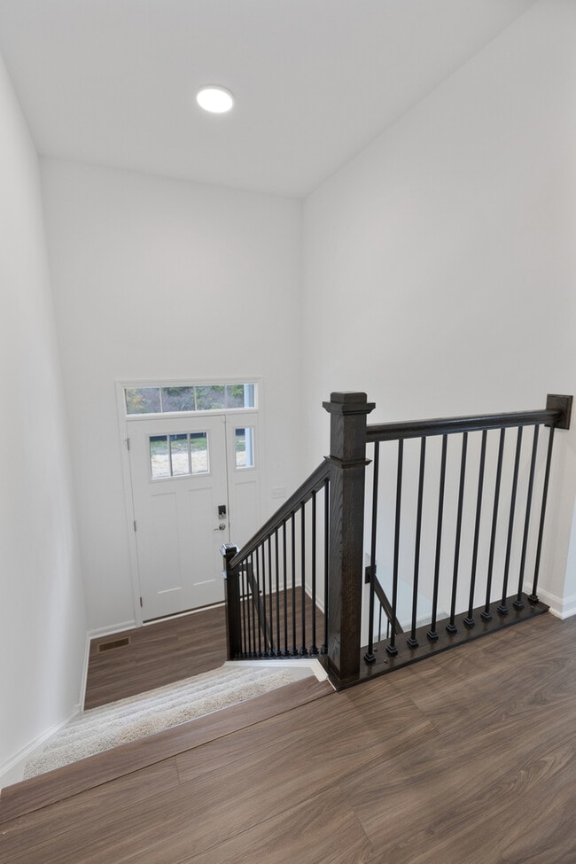 Building Photo - 517 Wolverine Dr