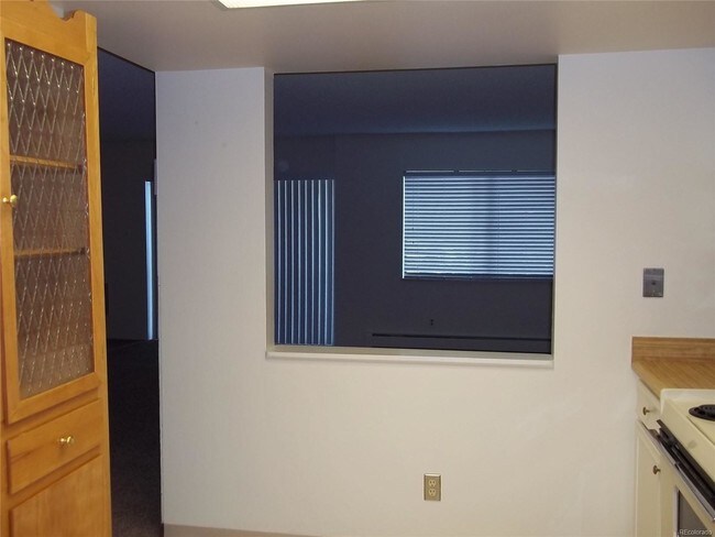 Building Photo - 14300 E Marina Dr