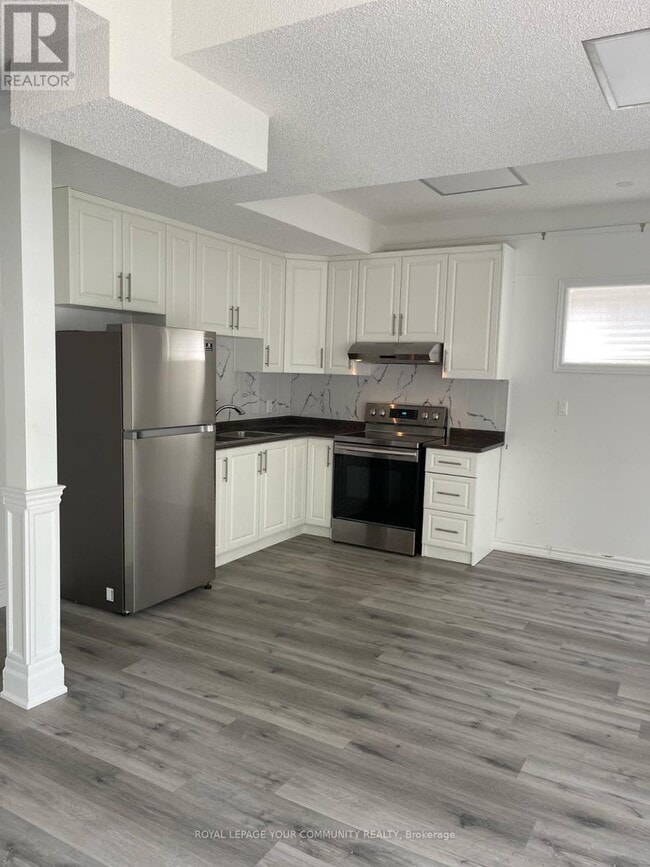Building Photo - 9 Magdalan Cres