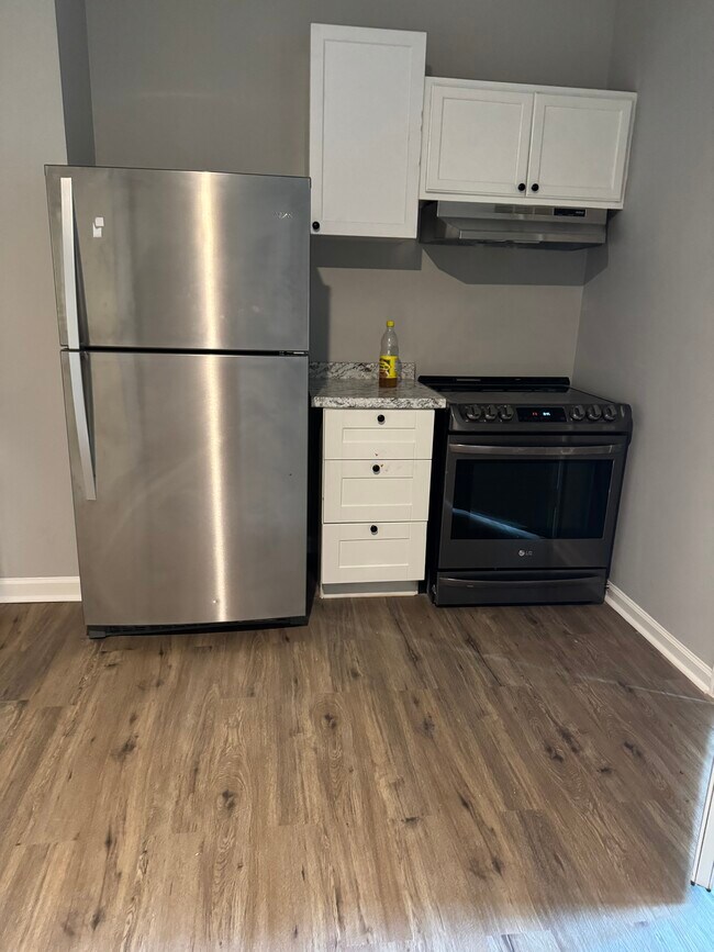 Foto del edificio - 3716 Waterford Pl