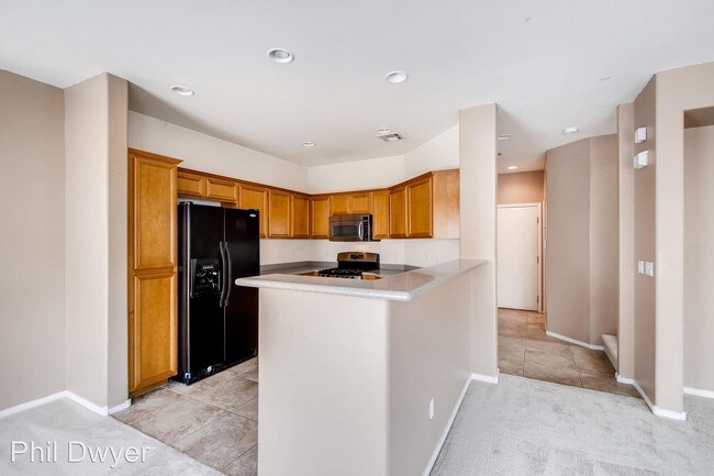 Building Photo - 3 br, 2.5 bath House - 1015 Sunny Acres Ave