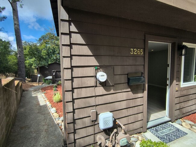 Building Photo - 3265 Marlene Dr