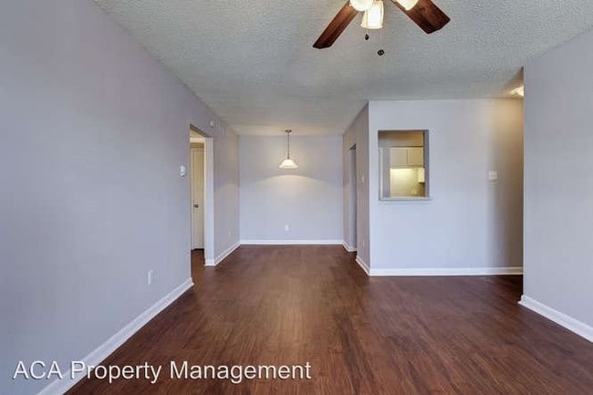 Building Photo - 9315 Northgate Blvd