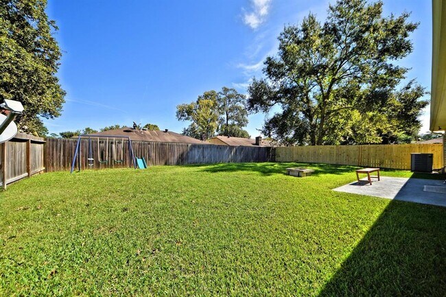 Foto del edificio - 29014 Waltham St