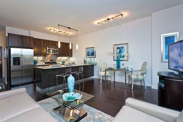 Foto del edificio - 451 W Huron St
