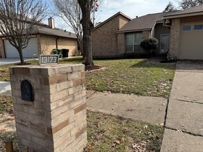 Building Photo - 13123 Chipman Glen Dr