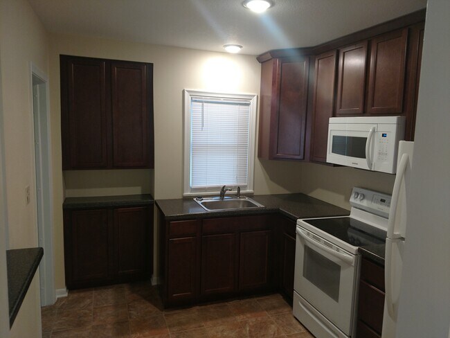 Foto del edificio - 505 10th Ave NW