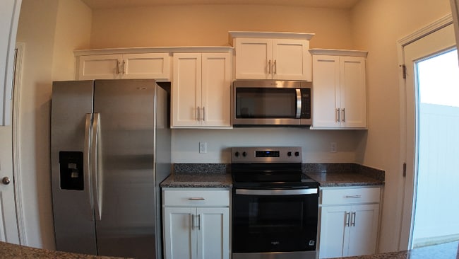 Building Photo - 794 Embark Cir