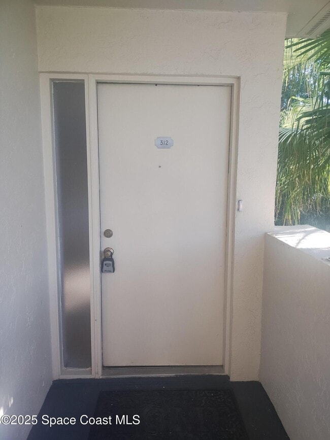 Building Photo - 200 International Dr