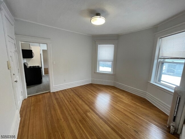 Building Photo - 570 Bloomfield Ave