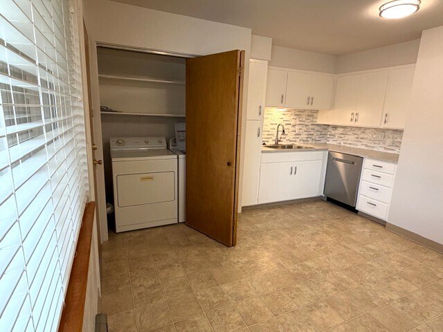 Fotografía del edificio - 4601 Englewood Ave