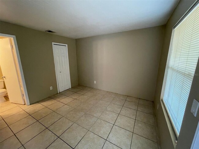 Foto del edificio - 4760 Walden Cir