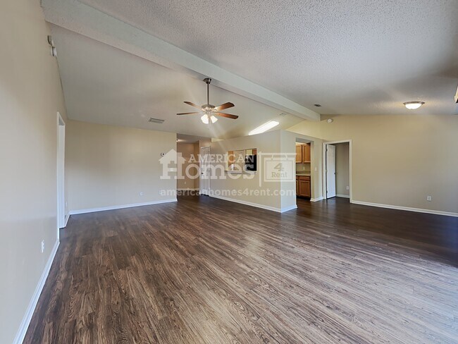 Foto del edificio - 2949 Biloxi Trail