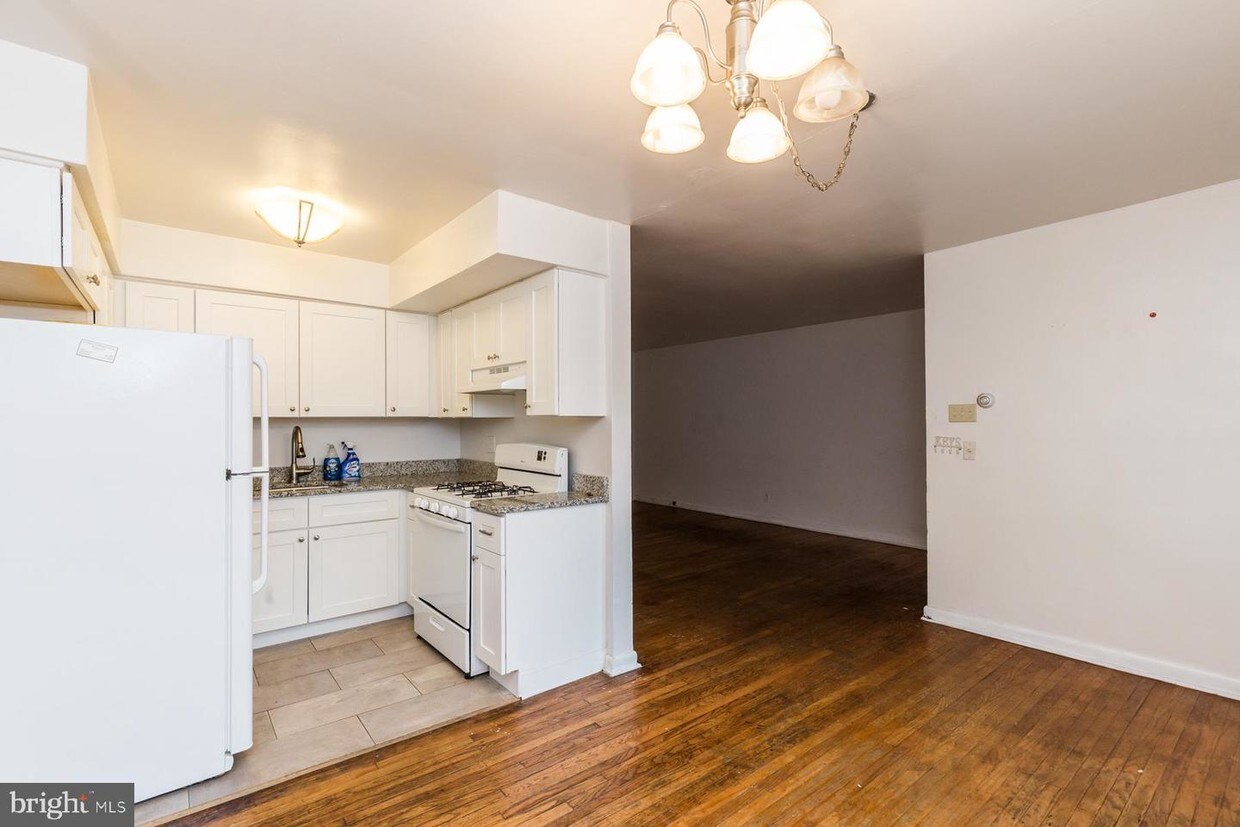 Foto principal - 2757 E Country Club Rd