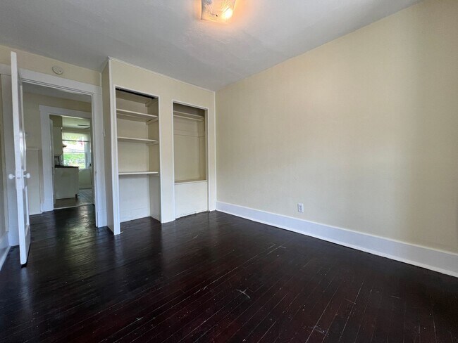 Photo - Charming 2-Bedroom Apartment in Castle Sha...