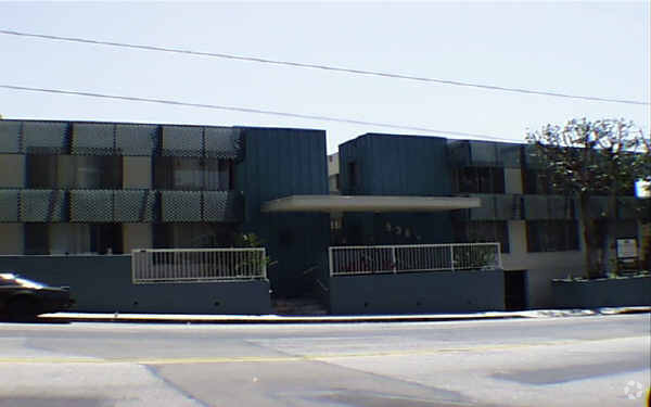Primary Photo - San Vicente Terrace
