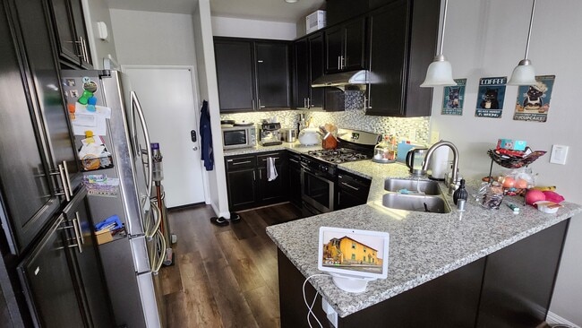 Foto del edificio - 12048 Preston St