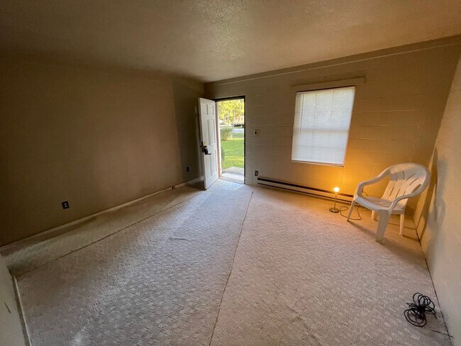 Foto del edificio - 2 Bedroom House near Little Easonburg Intersection