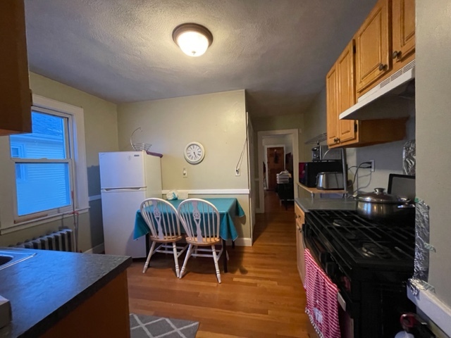 Furnished shared kitchen - 53 Germain Ave