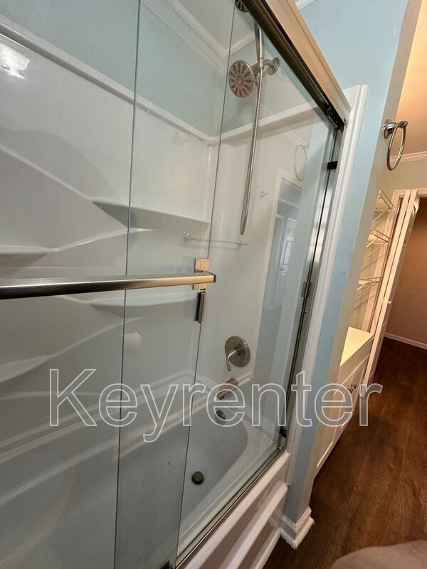 Foto del edificio - 300 Jefferson Ln