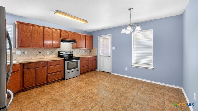 Foto del edificio - 1108 Dixon Cir