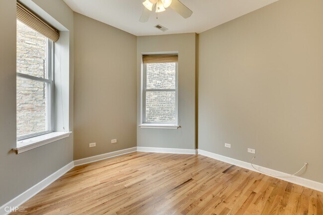 Foto del edificio - 2920 N Lincoln Ave