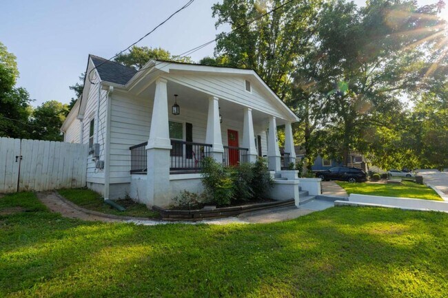 Building Photo - 1278 Ladd St SW