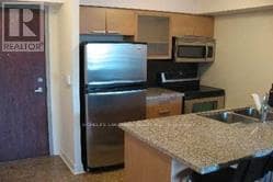 Photo du bâtiment - 16 Harrison Garden Blvd