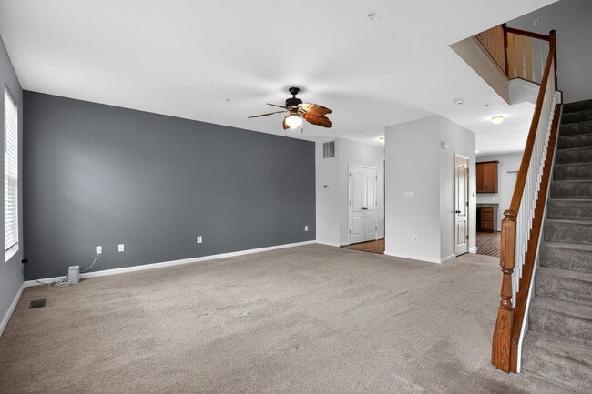 Photo - 2864 Hedgerow Pl House