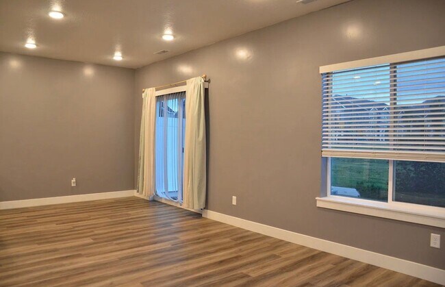 Foto del edificio - 1842 S 1280 W