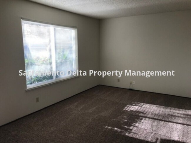 Building Photo - 4901 Ruger Ct