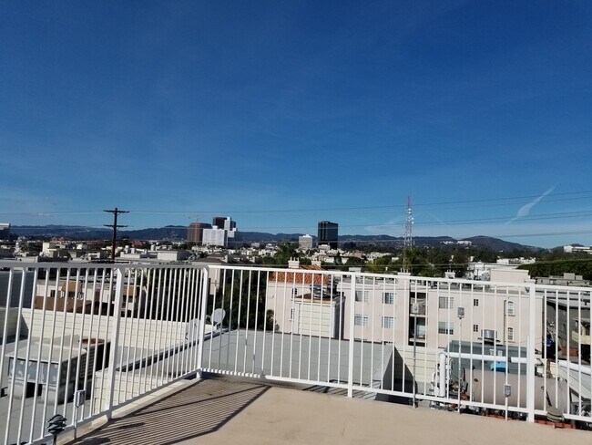 Rooftop deck - 1800 Butler Ave