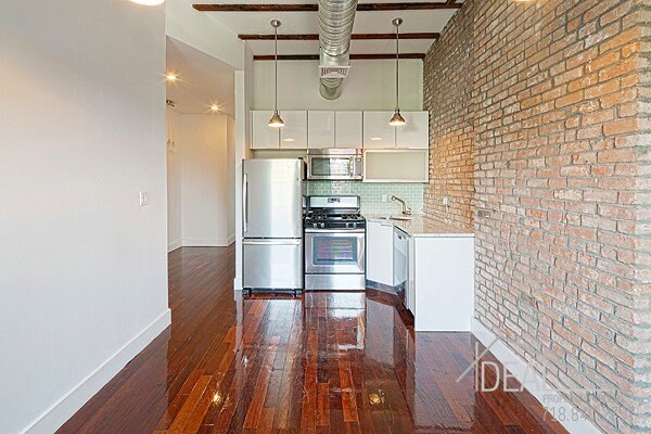 Primary Photo - 756 Greene Ave