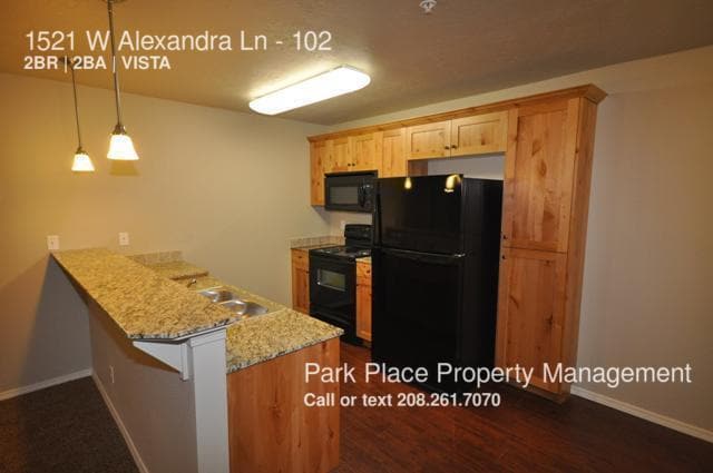 Building Photo - 1521 W Alexandra Ln