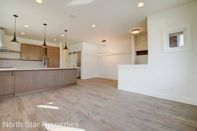 Foto del edificio - 2 br, 2 bath House - 61301 Howe Way