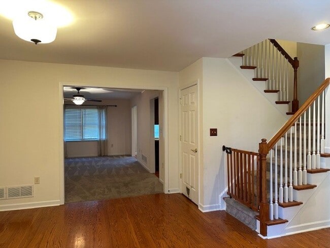 Building Photo - 5035 Mendenhall Dr.
